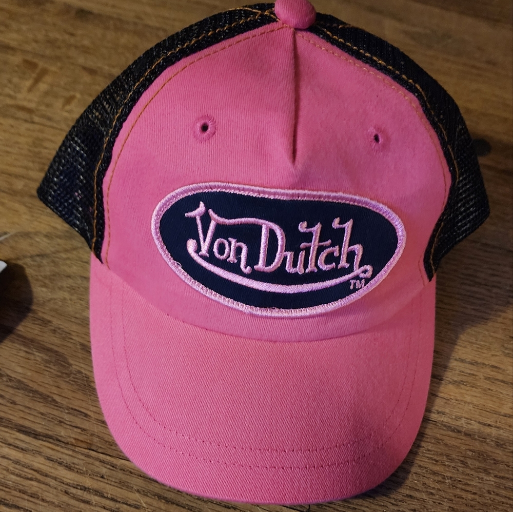 Von Dutch Truckers Kids Hat.  New. Pink/Black